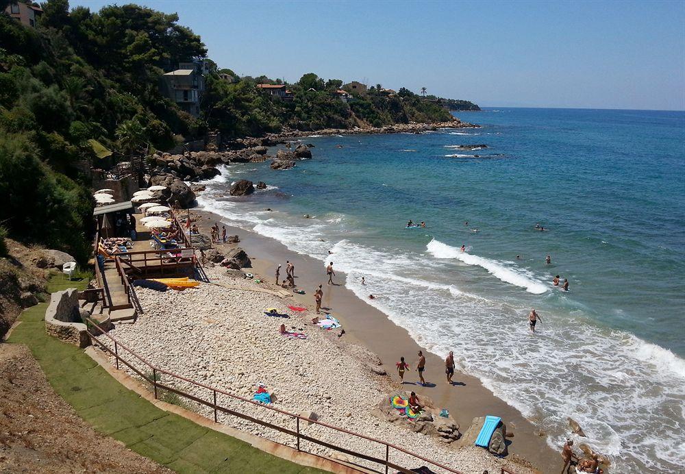 Calanica Resort 4*