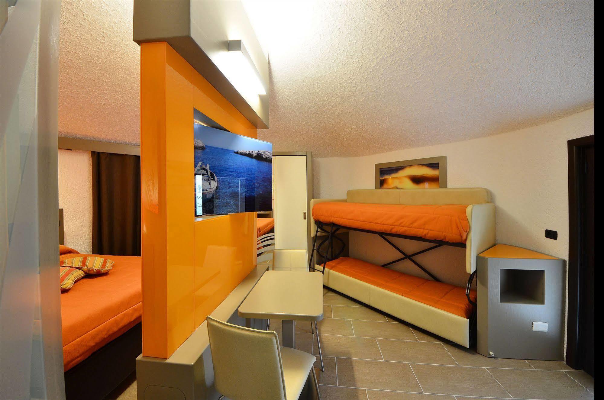 Resort Calanica 4*