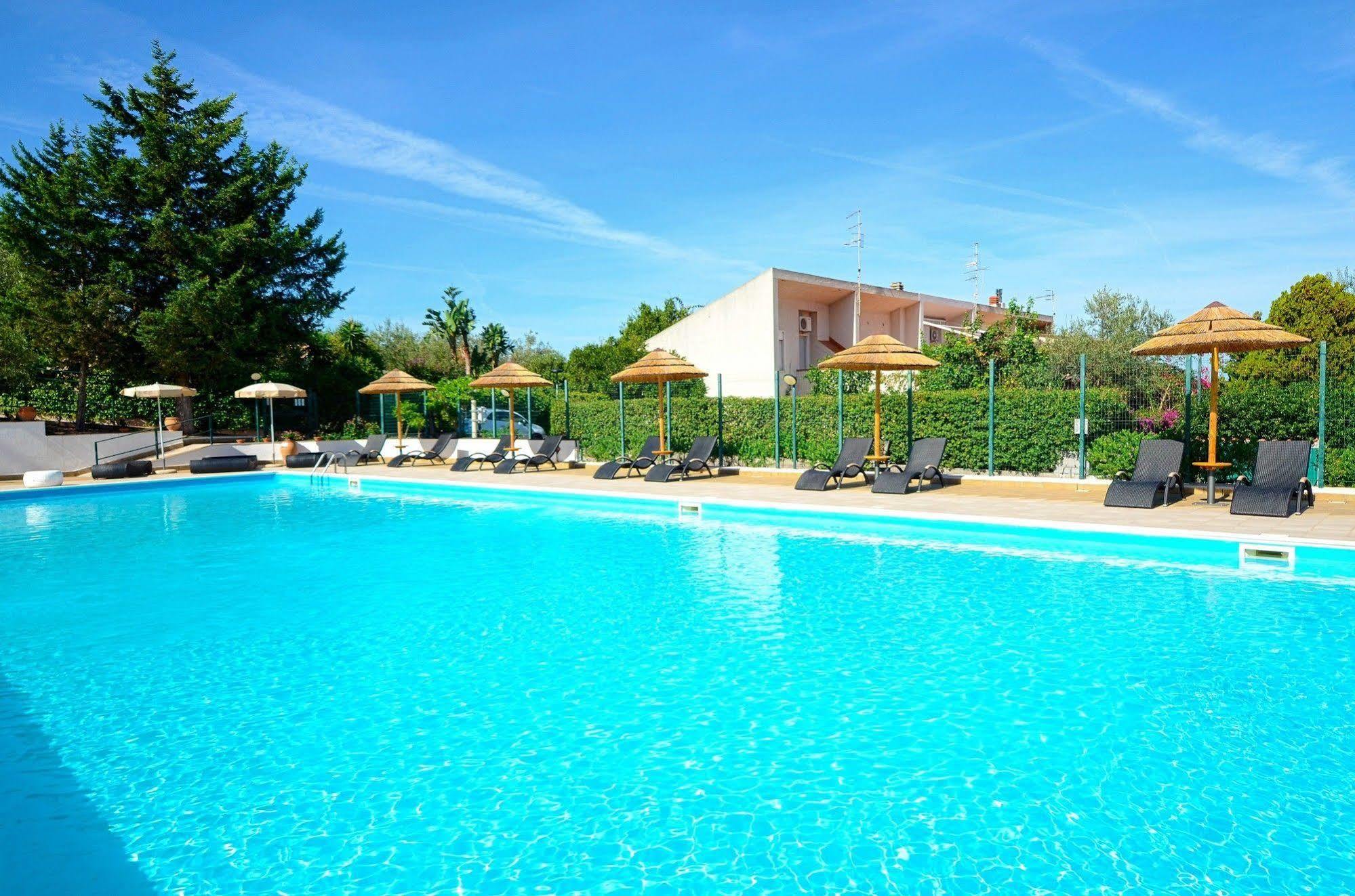 Resort Calanica